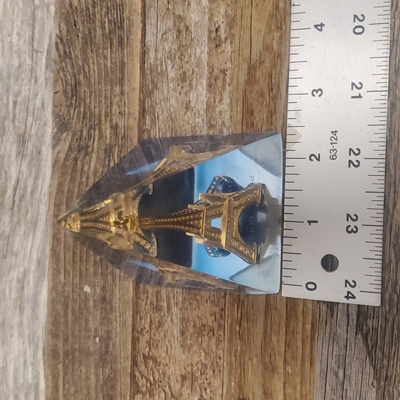 Eifel Tower paperweight - Picture 3 of 6